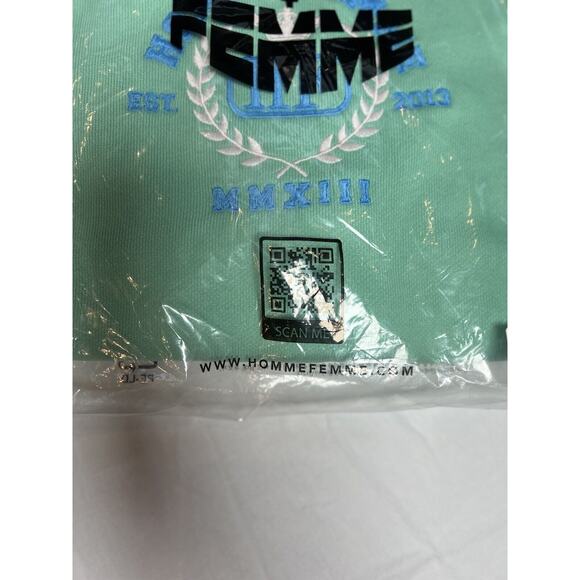 HOMME + FEMME NWT EMBROIDERED ROYAL CREST CREWNECK GREEN MSRP $198 Large *NEW* - Picture 6 of 8